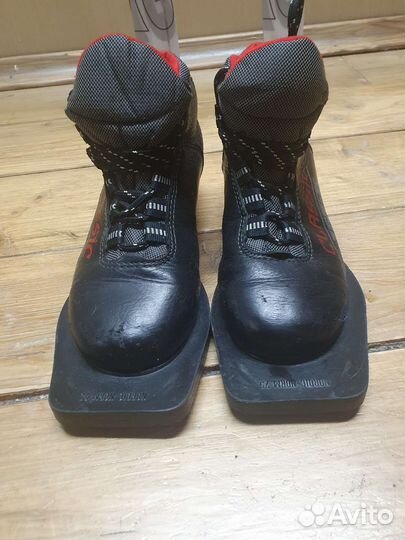 Лыжные ботинки 32 trek classic кожа