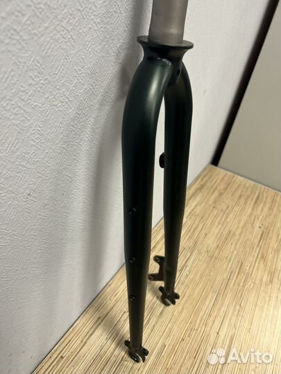 Вилка стальная ригид 700с