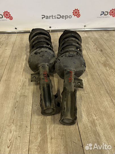 Амортизаторы передние Suzuki Grand Vitara 3