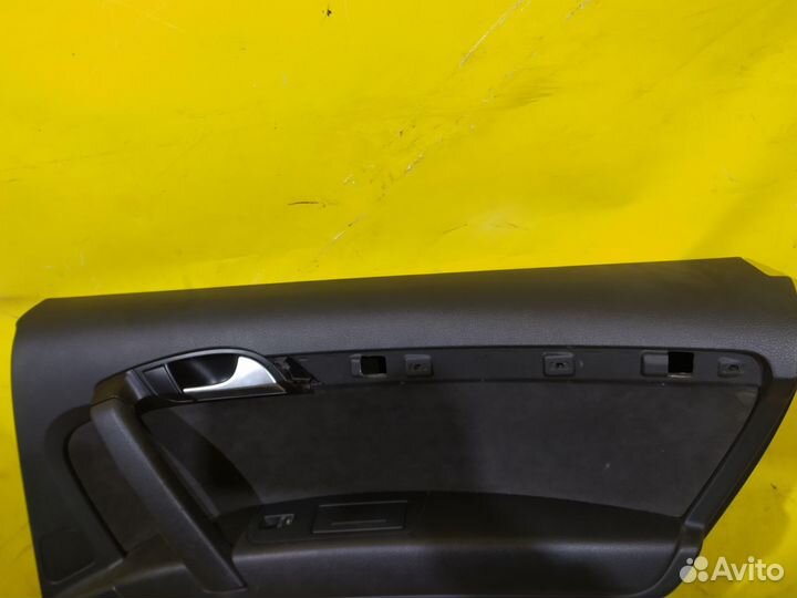 Обшивка двери задней правой Audi Q7 4L 2005-2015