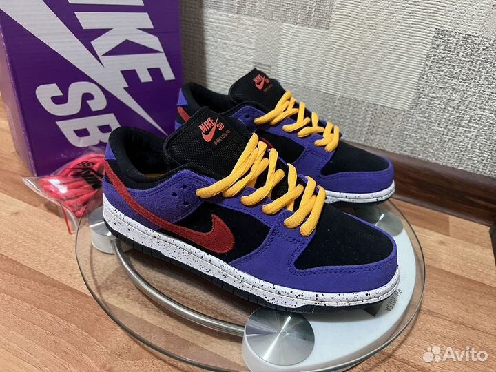 Nike sb dunk low acg