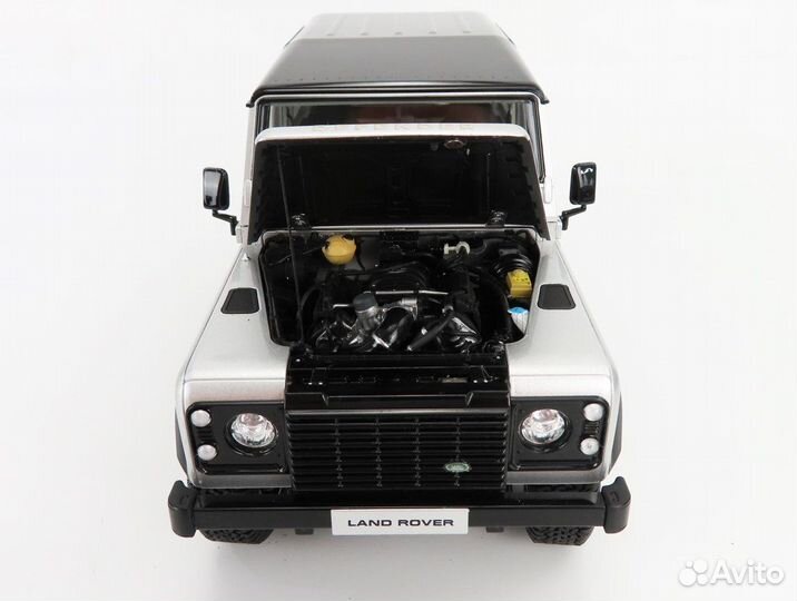 1/18 Land Rover Defender 90 Works V8 LCD-model