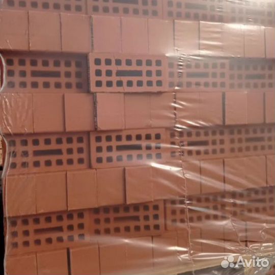 Красный полнотелый кирпич