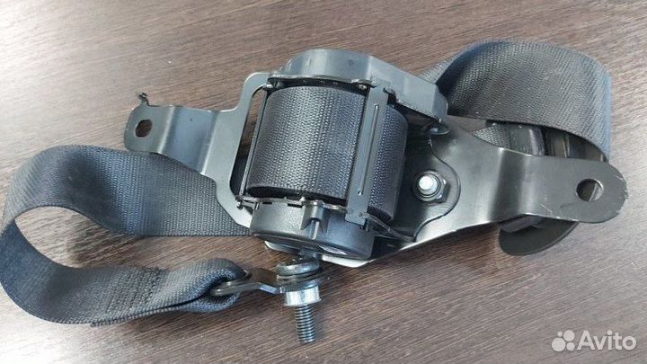 Ремень безопасности задний Bmw X5 50Ix F15 N63N