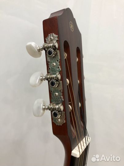 Гитара Yamaha cg122mc, стойка под гитару, чехол