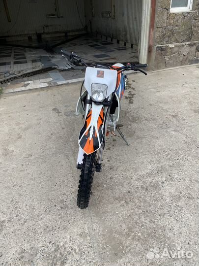 Мотоцикл эндуро