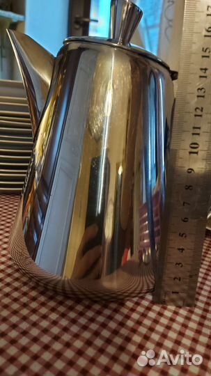 Чайник и кофейник, посуда