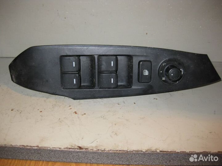 Блок управления стеклоподъемниками Мазда 6.2014 г