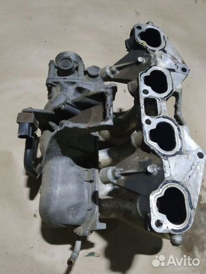 Впускной коллектор Nissan Almera N16