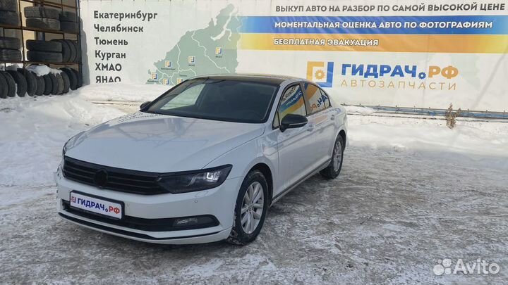 Блок комфорта Volkswagen Passat (B8) 5Q0937086AKZ0