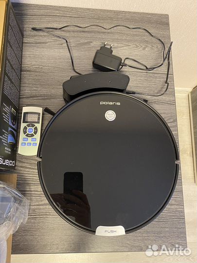 Робот пылесос polaris