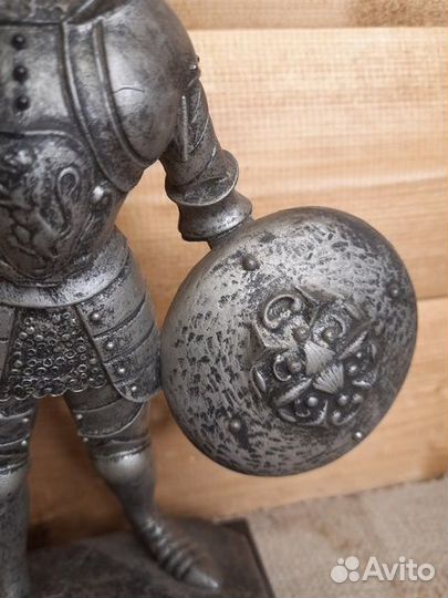 Рыцарь с Пивной кружкой Собутыльник