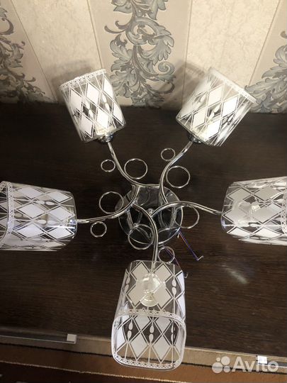 Люстры потолочные