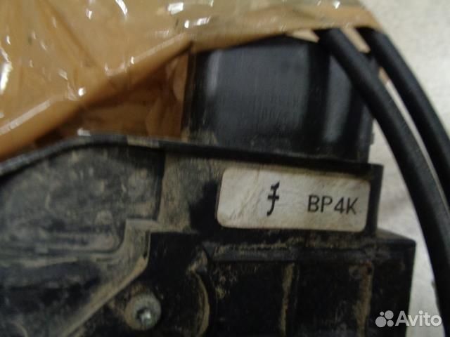 Замок двери задней правой Mazda 3 bk 2003-2009