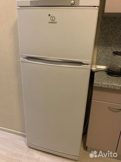 Холодильник indesit бу