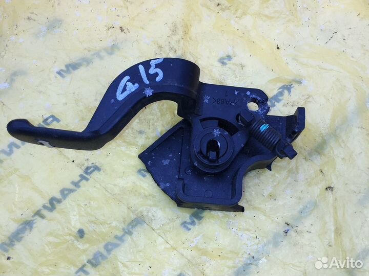 Ручка открывания багажника Ниссан Альмера джи 15