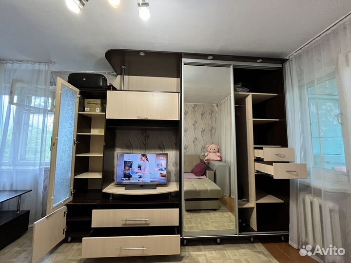 Шкаф стенка