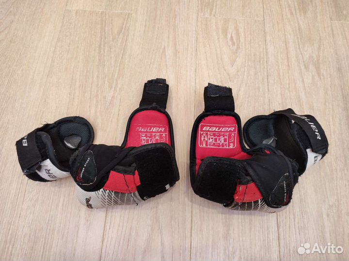 Хоккейная форма налокотники нагрудник наколенники