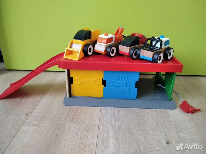 Машинки и гараж икеа