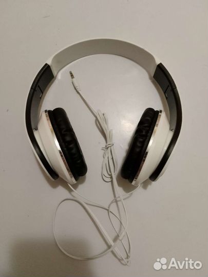 Наушники проводные
