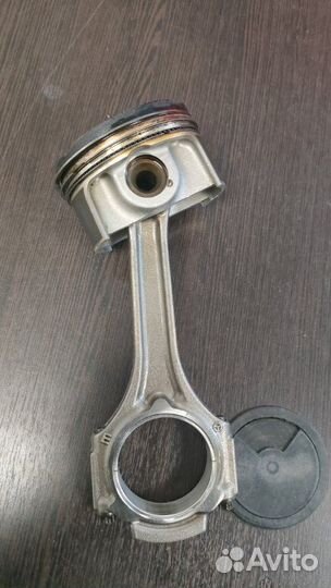 Поршень с шатуном Mercedes Amg Gt 63S 4 Matic X290