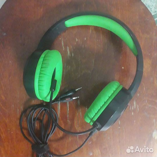 Наушники полноразмерные с микрофоном