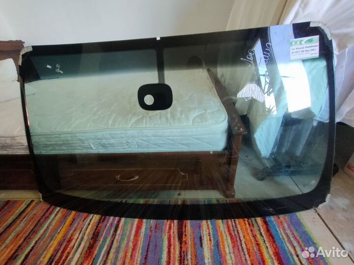 Лобовое стекло ниссан Патфайндер