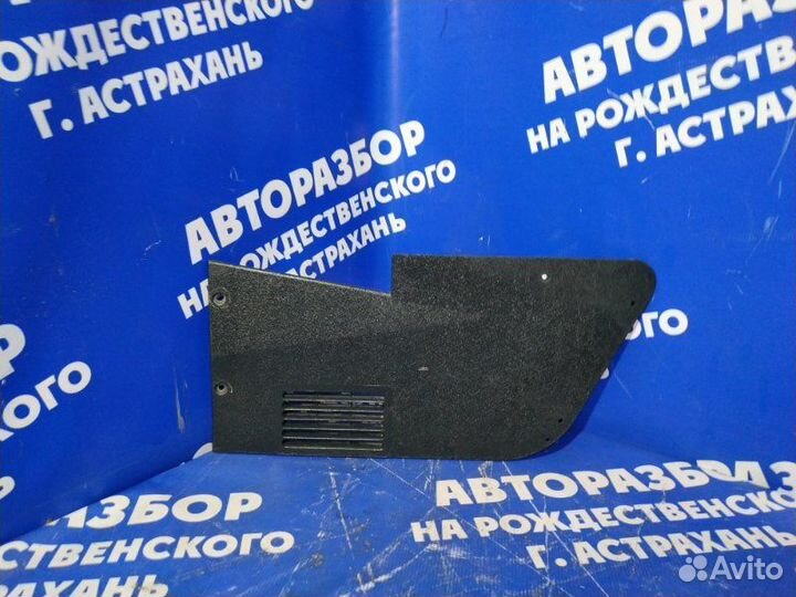 Боковая накладка центральной консоли Ваз Лада 2110