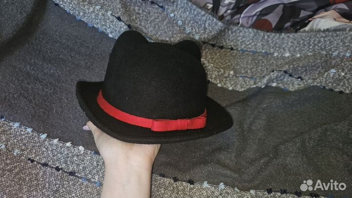 Шляпка с ушками черная