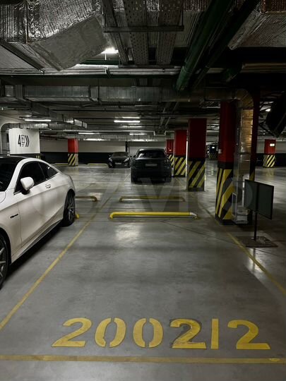 Машиноместо, 30 м²