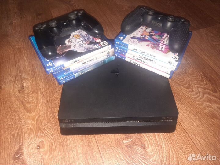 Sony PS4 slim
