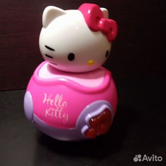 Игрушка Hello Kitty неваляшка
