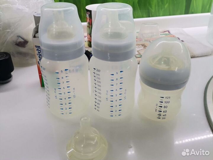 Бутылочки для кормления avent