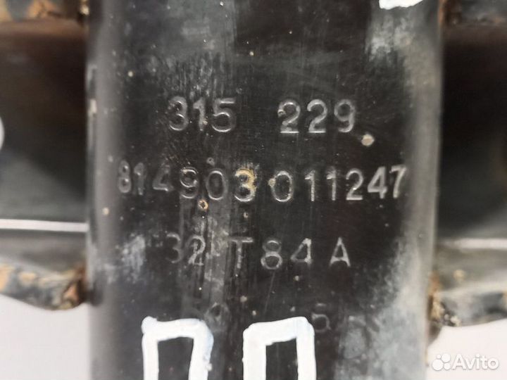 Амортизатор В сборе передний правый Volkswagen