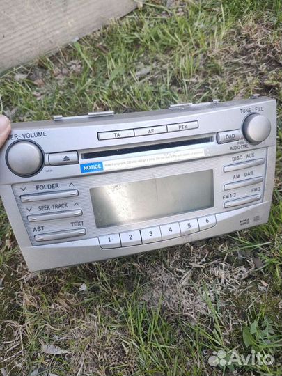 Авто магнитола на Toyota Camry