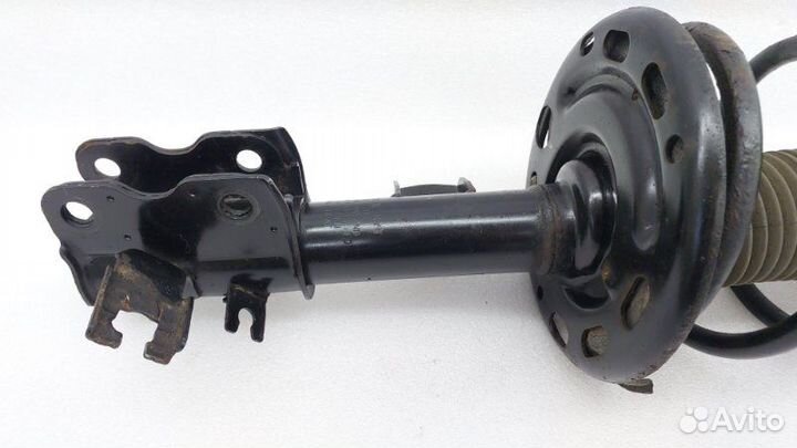 Амортизатор подвески передний правый Nissan Teana