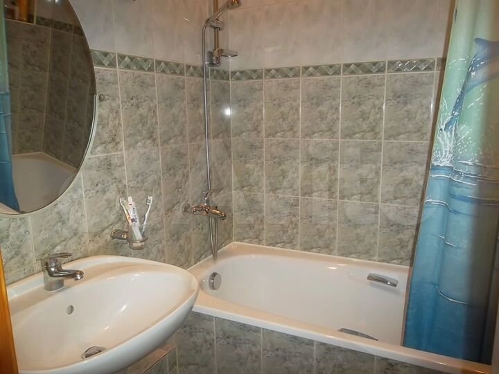 2-к. квартира, 55 м², 4/4 эт.