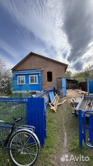 Бригада строителей