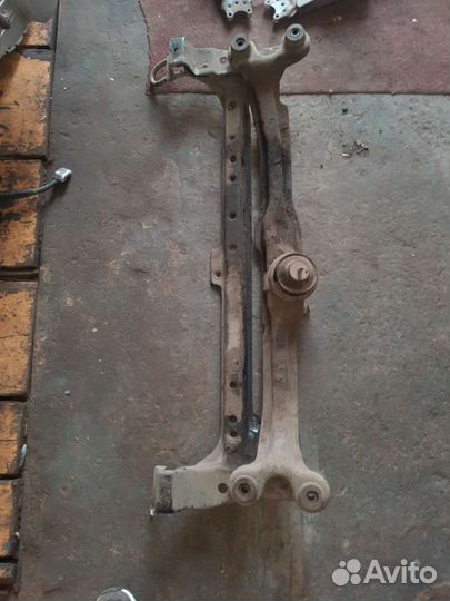 Балка продольная пассат б3