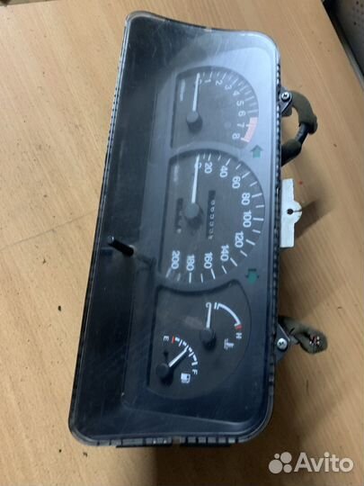Панель приборов daewoo nexia 1995)