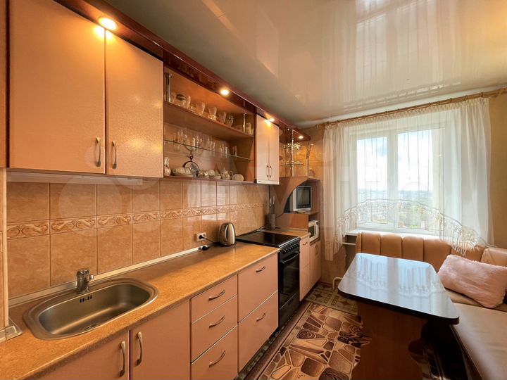 3-к. квартира, 70,6 м², 12/14 эт.