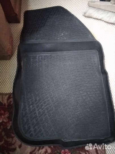 Коврики оригинал резиновые Рено Дастер