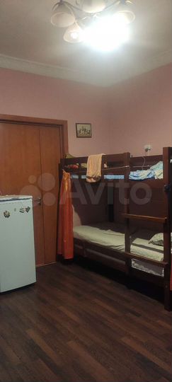 Комната 25 м², 1/6 эт.