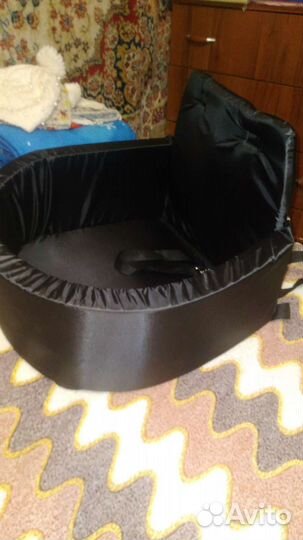 Автомобильное кресло для собак