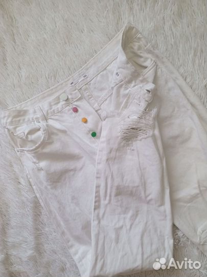 Джинсы женские