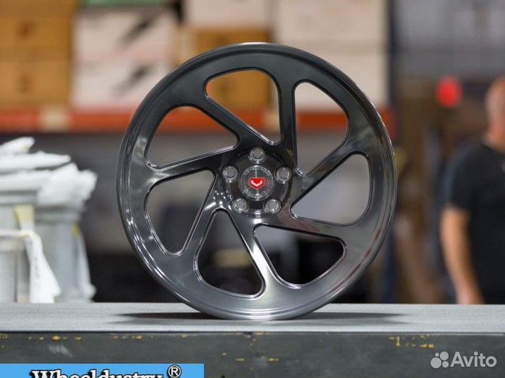 Кованые диски R18 Vossen Volkswagen Transporter T6