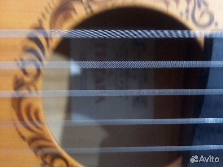 Акустическая гитара