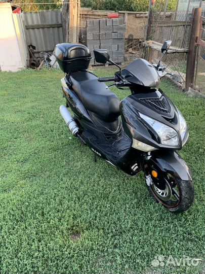 Скутер avenger 150