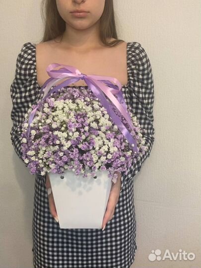 Букет из гипсофилы в коробке