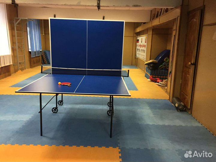 Игра в настольный теннис